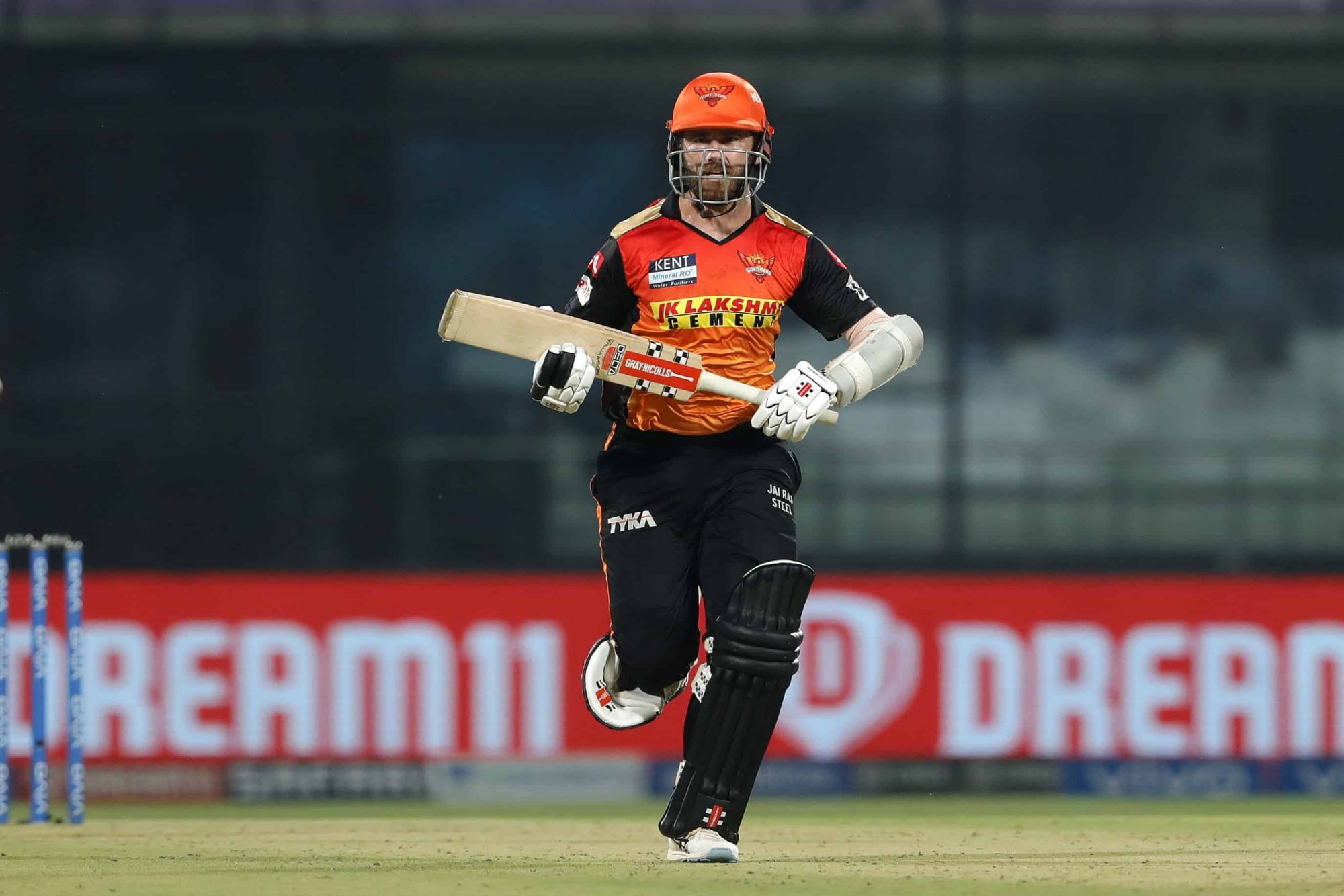 Williamson, Pooran hand GT their first defeat of IPL 2022