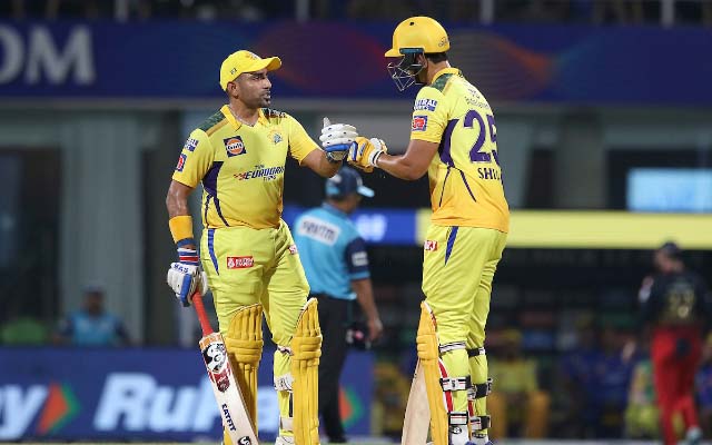 Resilient CSK stave off RCB to bag their first win