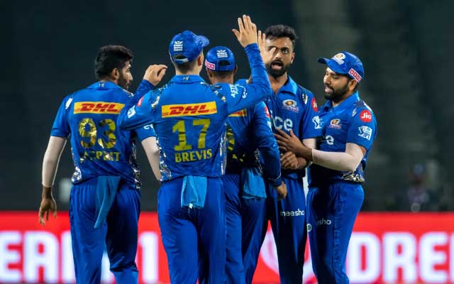 Mumbai Indians hope to reverse fortunes in familiar climes