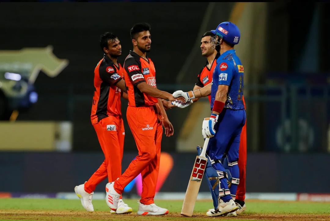 Tripathi, Malik keep SRH's slender hopes afloat