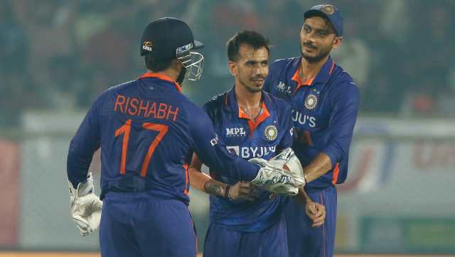 Pant hails ‘fantastic’ bowlers as India thrash South Africa in third T20