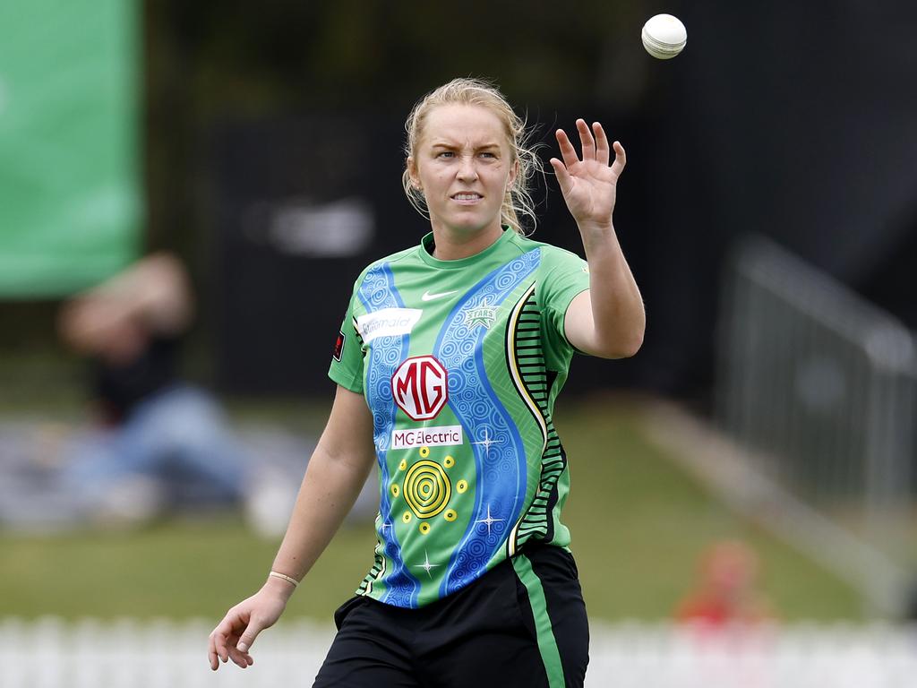 Phoebe Litchfield, Kim Garth get maiden call-ups for India tour