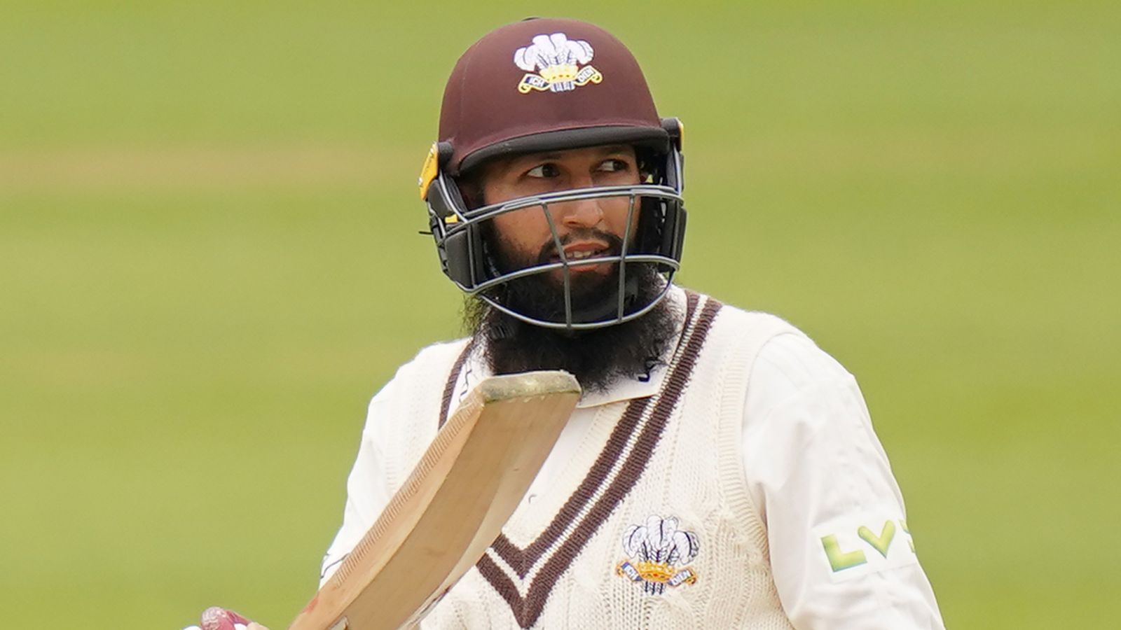 Hashim Amla announces retirement after signing off at Surrey