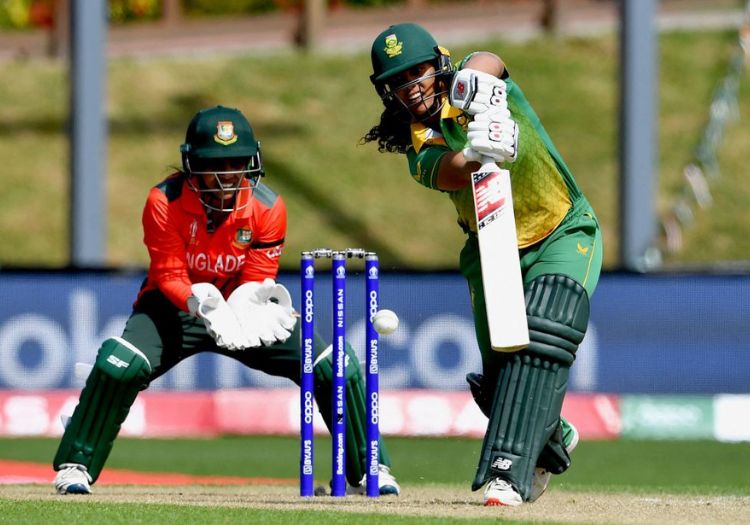 All-round Tryon powers South Africa to crucial win