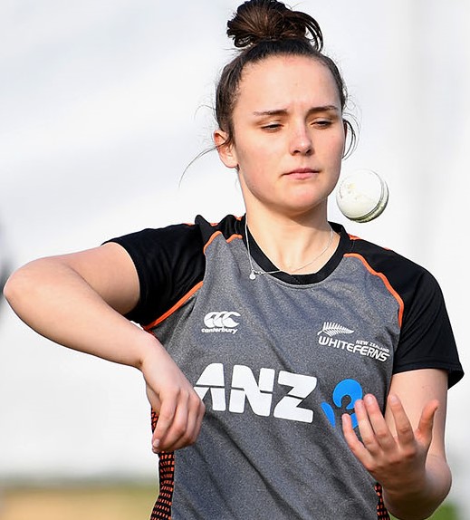 Amelia Kerr