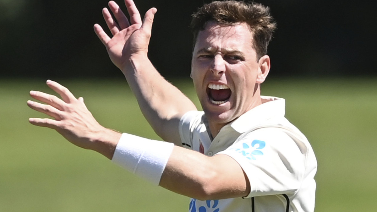 Somerset sign Matt Henry for 2023 season