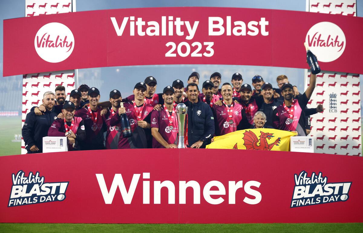 Somerset hold nerve to seal first T20 Blast title since 2005