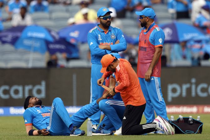 Hardik Pandya ruled out of New Zealand game with ankle injury